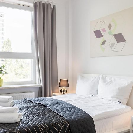 Urban Chic - Pereca - Rondo Onz - Luxury Warsaw Stays - 14 People Buitenkant foto