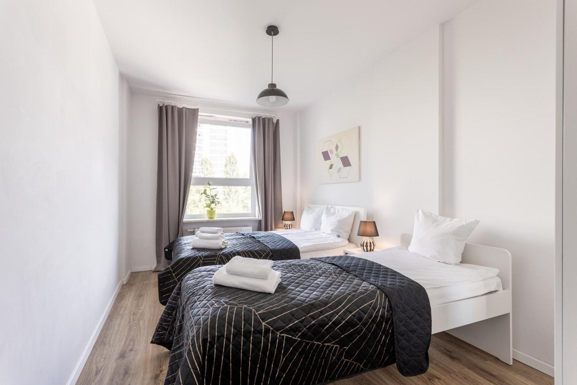 Urban Chic - Pereca - Rondo Onz - Luxury Warsaw Stays - 14 People Buitenkant foto
