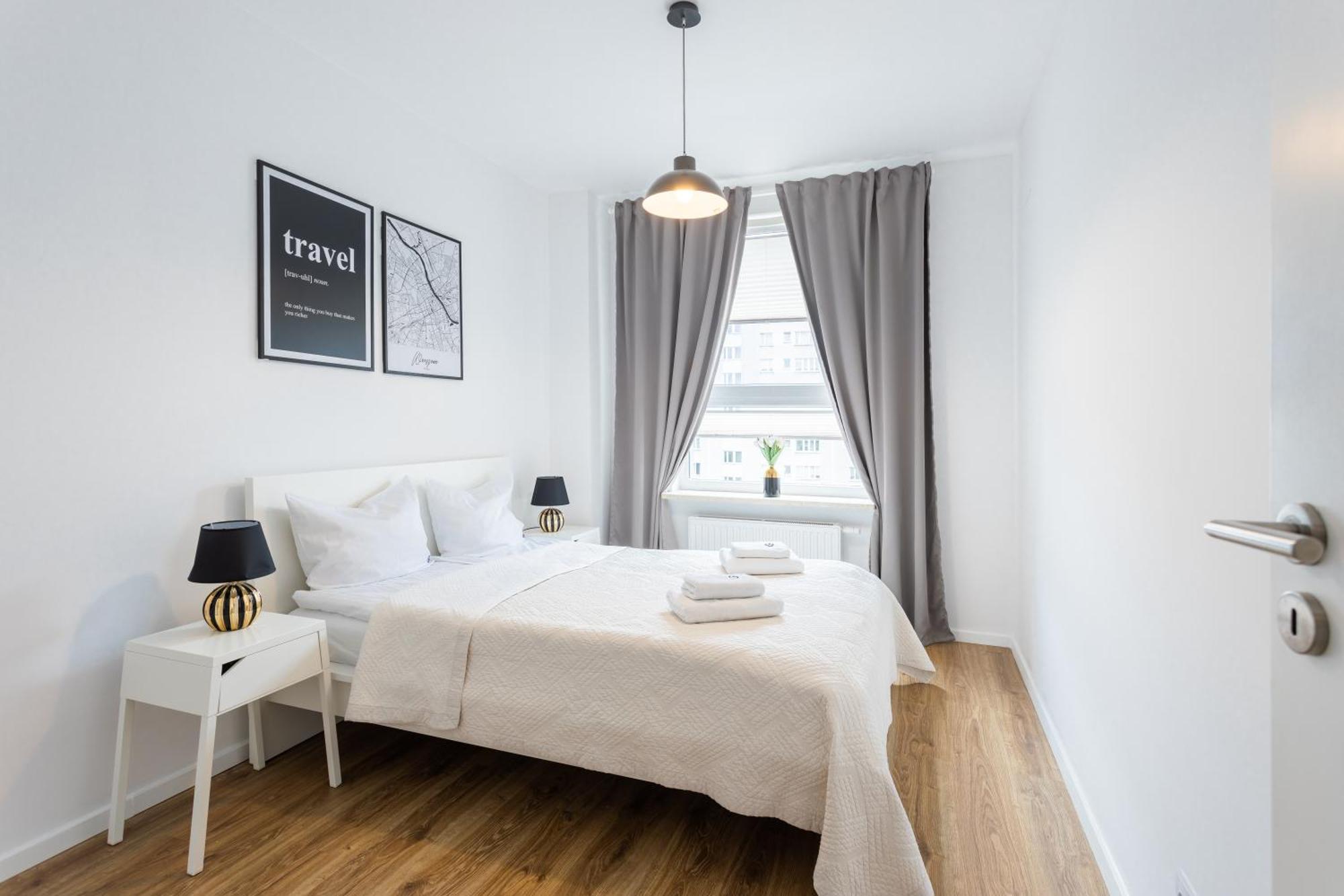 Urban Chic - Pereca - Rondo Onz - Luxury Warsaw Stays - 14 People Buitenkant foto