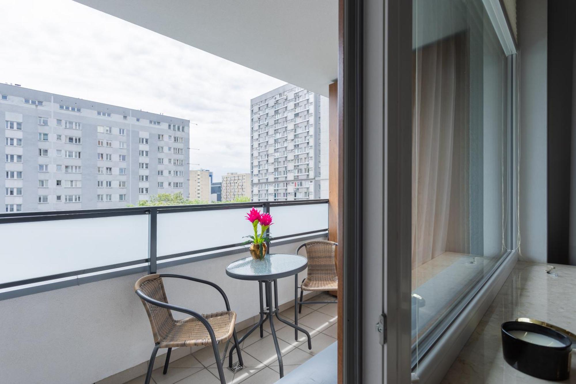 Urban Chic - Pereca - Rondo Onz - Luxury Warsaw Stays - 14 People Buitenkant foto